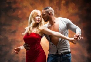Wer einen Tanzpartner in Kiel sucht, kann sich mit uns treffen.